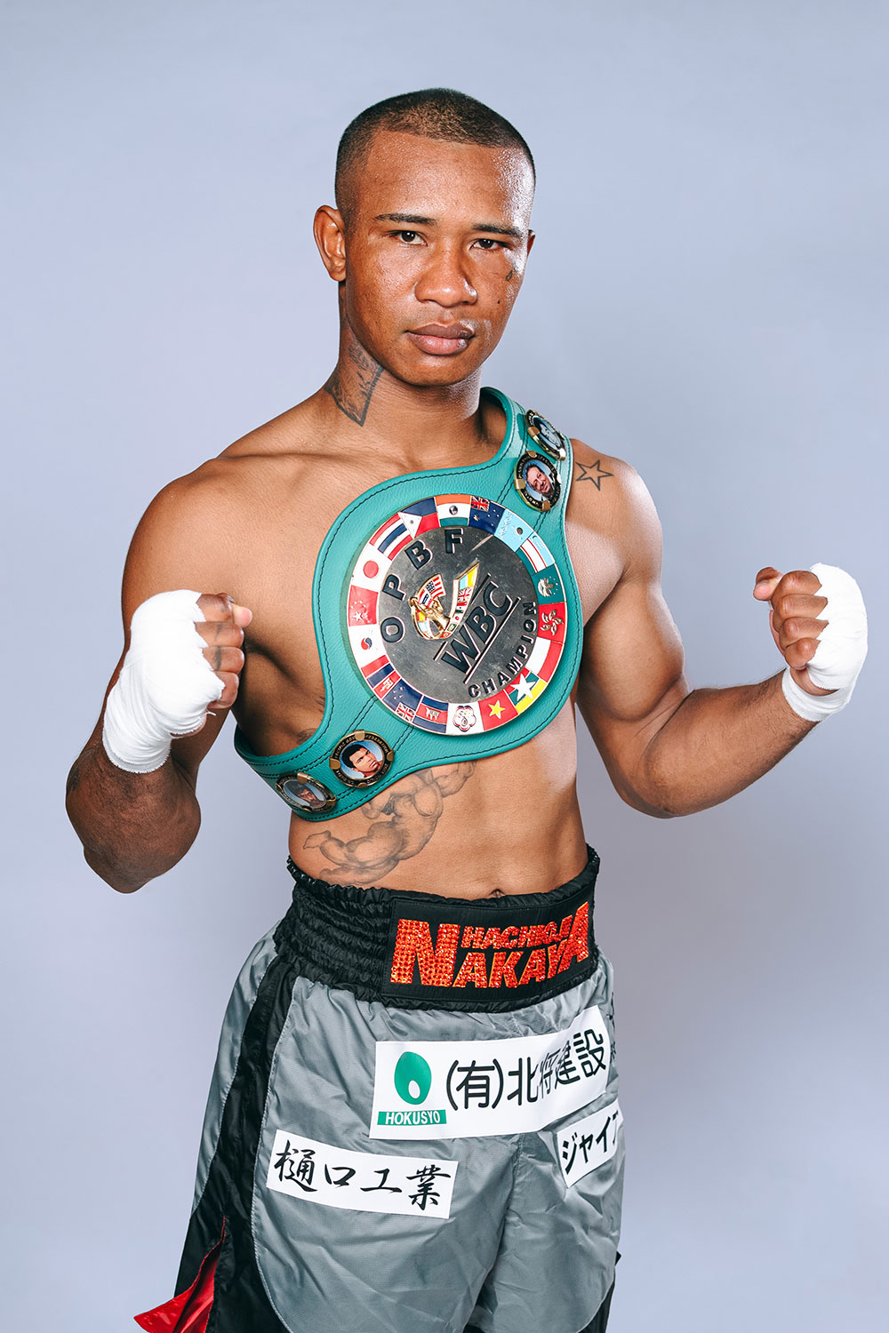 ワチュク・ナァツ新チャンピオンの宣材写真を撮影！ - 八王子中屋